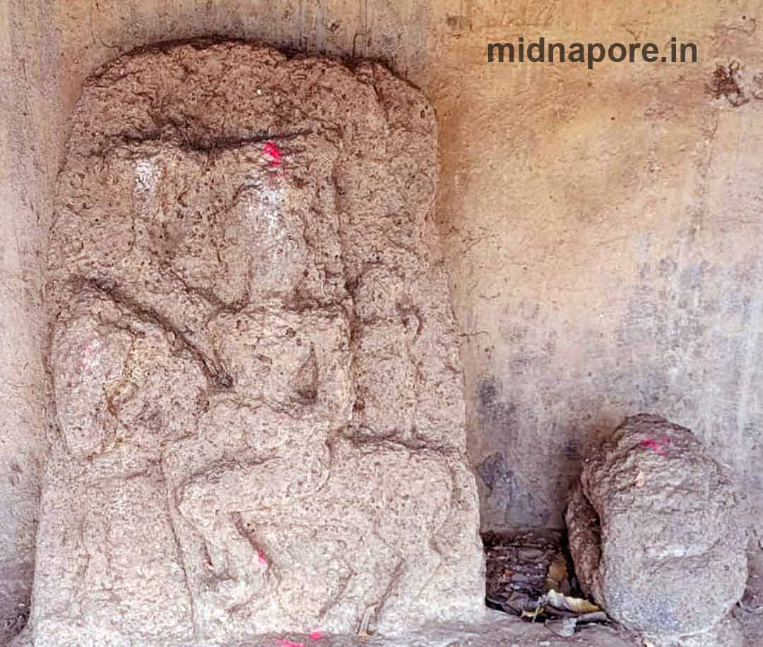 Khajra, Birstambha, Hero, stone, খাজরা, বীরস্তম্ভ