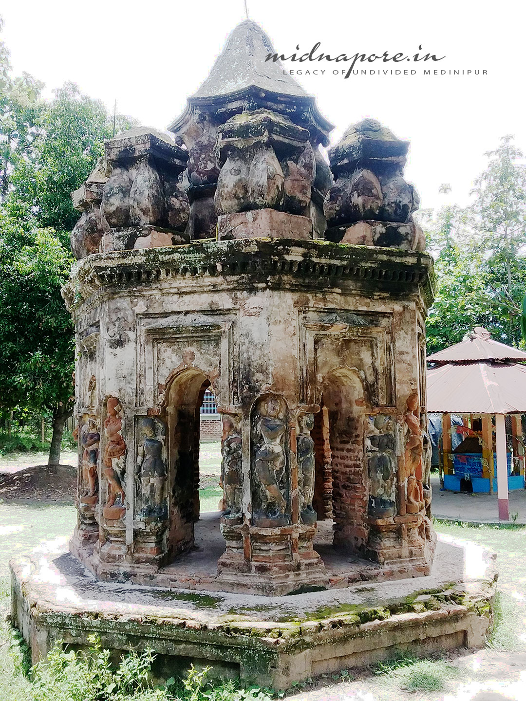 Gohaldanga, গোহালডাঙ্গা, চন্দ্রকোনা, পশ্চিম মেদিনীপুর, পশ্চিমবঙ্গ, ৭২১২৩২, রাজারণজিৎরায়, হুগলিদিহি বায়রা, অষ্টাদশশতাব্দীরস্থাপত্যওশিল্পরীতি, পুরাকীর্তি, বুন্দেলখন্ড